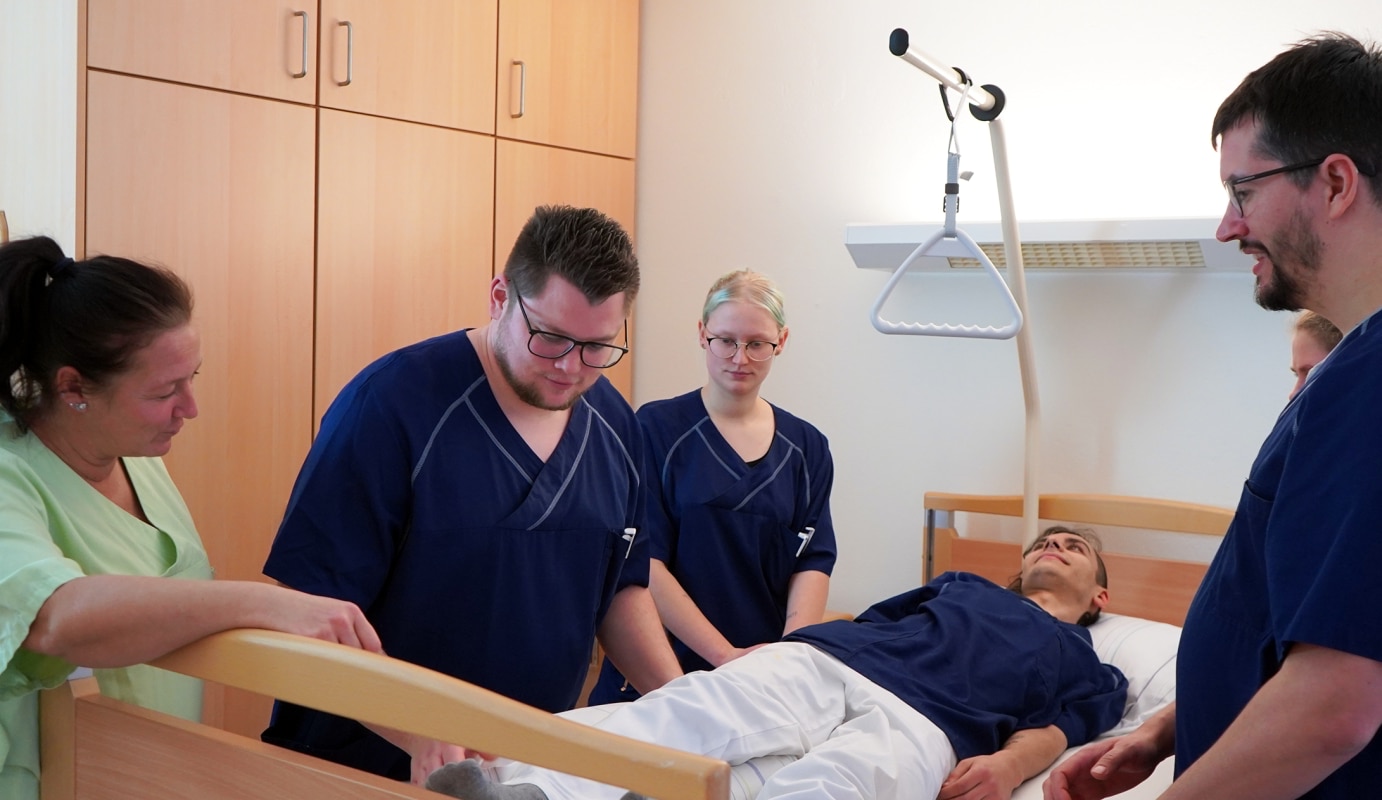 259-Ausbildung_Pflege_01